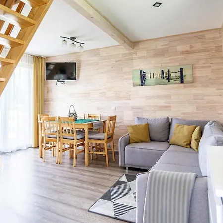 Dom wakacyjny Air-conditioned Homes, Summer Pool,