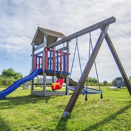 Nyaraló Air-conditioned Homes, Summer Pool,