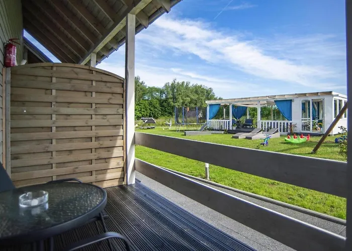 Air-conditioned Homes, Summer Pool, *